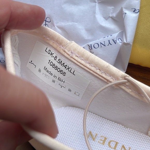 Gaynor Minden Pointe Shoes 8.5 M Sleek - Picture 5 of 7